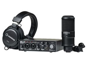 243467 Steinberg UR22C Recording Pack UR22C Interface with Headphones and Microphone - Perspektive