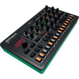 Roland Compact S-1 Tweak Synth